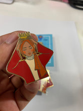 Load image into Gallery viewer, Enamel pins for hijabis| Enamel pins for her| Unique Gifts for her|The Queen- Muslim girls- Hijabis